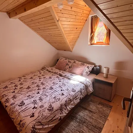 Marjanovic Tara, Lägenhet Kaludjerske Bare