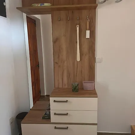 Lägenhet Marjanovic Tara, *