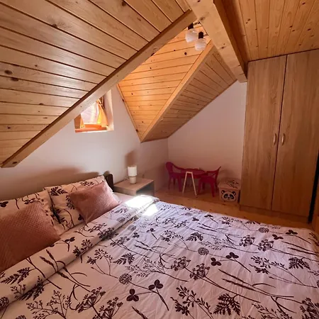 Marjanovic Tara, Lägenhet Kaludjerske Bare